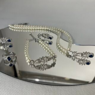 مجموعة عقد+ سوار + قراط